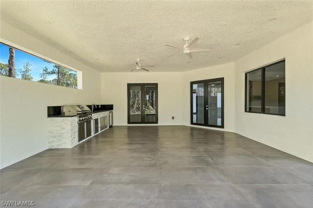 181 18th Avenue NW Naples FL 34120
