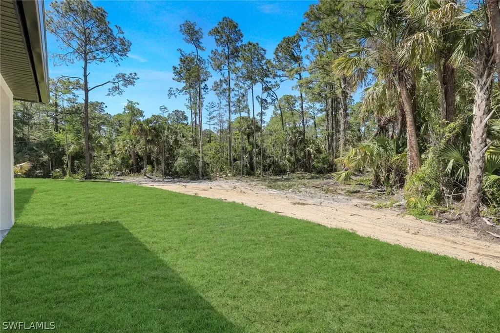 181 18th Avenue NW Naples FL 34120