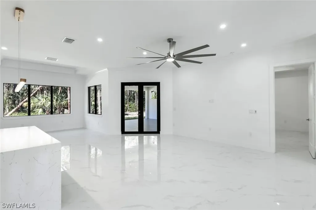 181 18th Avenue NW Naples FL 34120