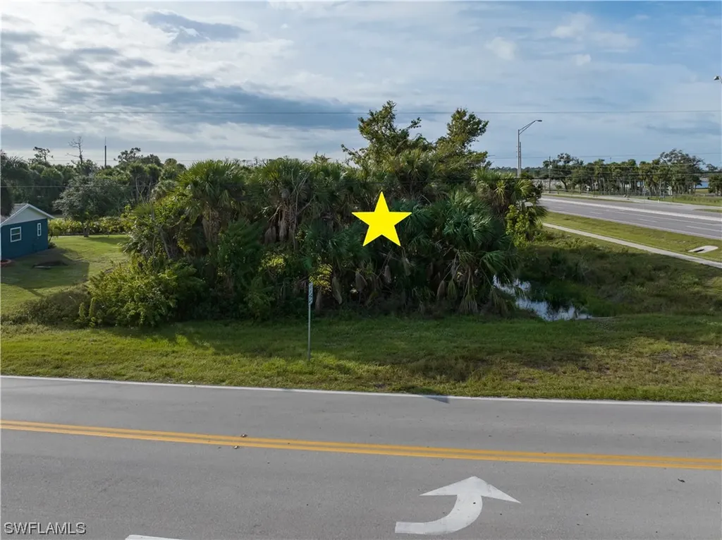 9025 Fruitland Avenue Englewood FL 34224