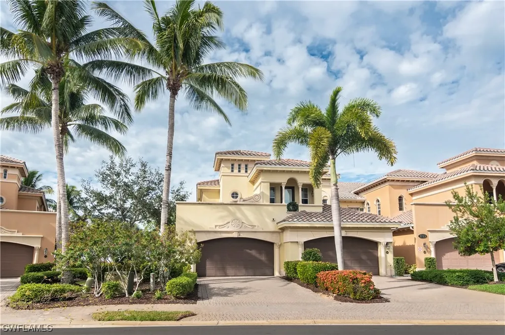 Naples FL, 2713 Callista Court, Unit 101