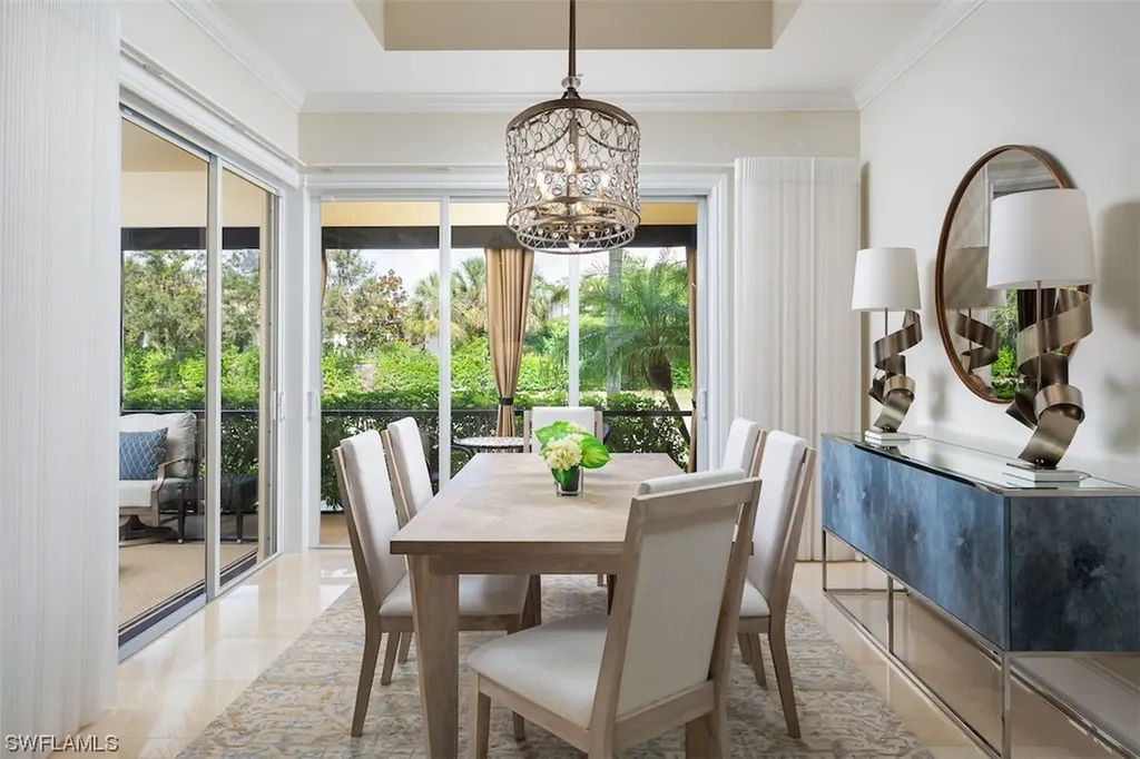 2313 Residence Circle Naples FL 34105