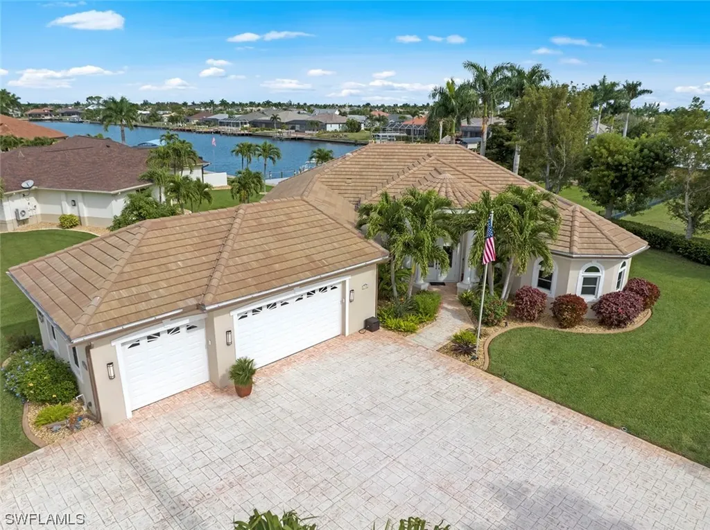 4725 SW 26th Place Cape Coral FL 33914