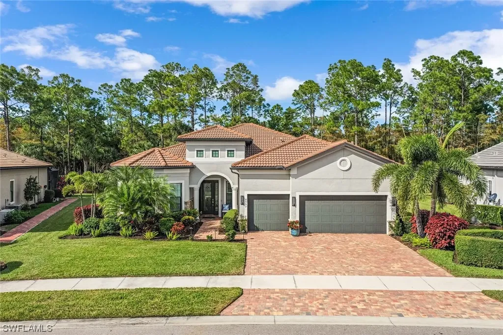8953 Bahama Swallow Way Naples FL 34120
