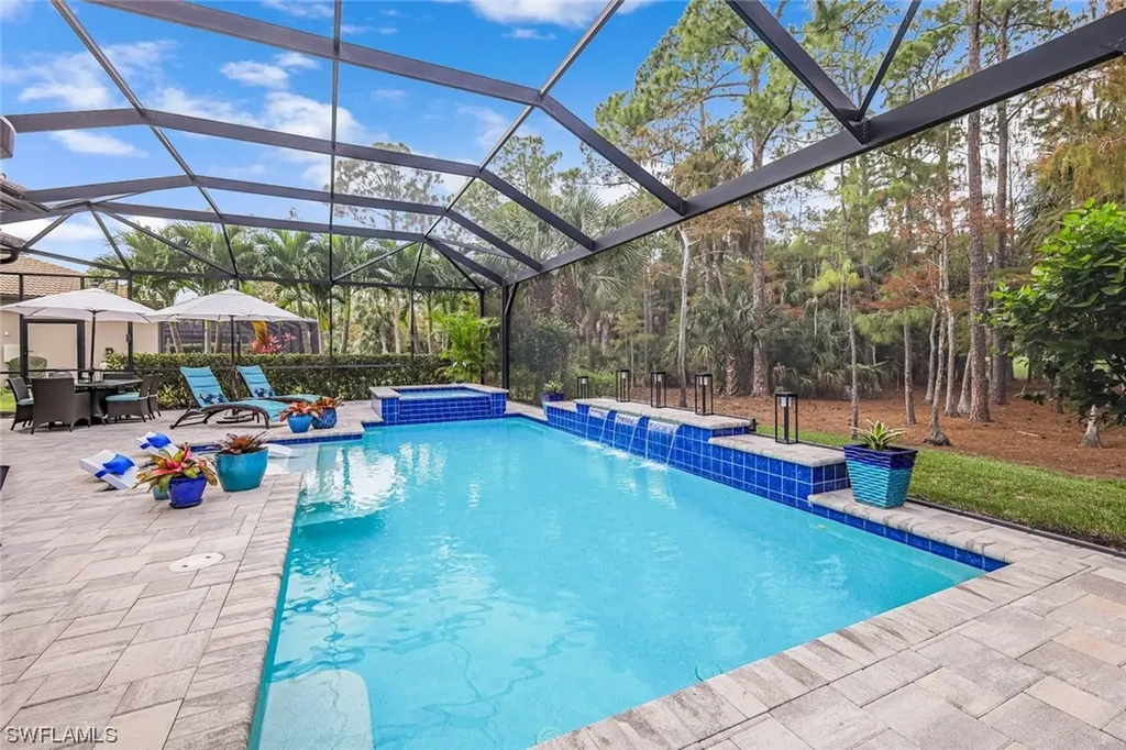 8953 Bahama Swallow Way Naples FL 34120