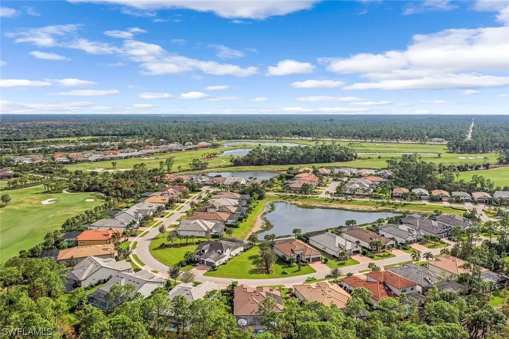 8953 Bahama Swallow Way Naples FL 34120