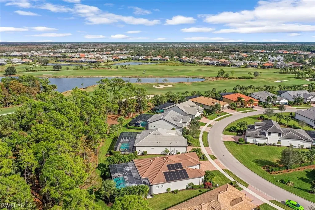 8953 Bahama Swallow Way Naples FL 34120