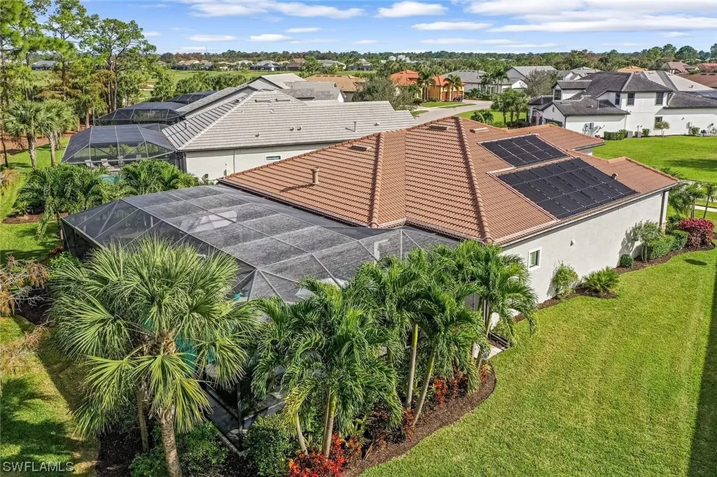 8953 Bahama Swallow Way Naples FL 34120