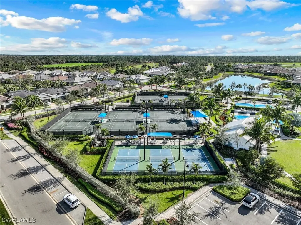 8953 Bahama Swallow Way Naples FL 34120