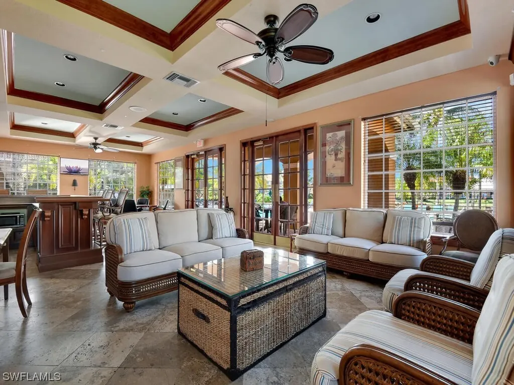 1160 Wildwood Lakes Boulevard Naples FL 34104