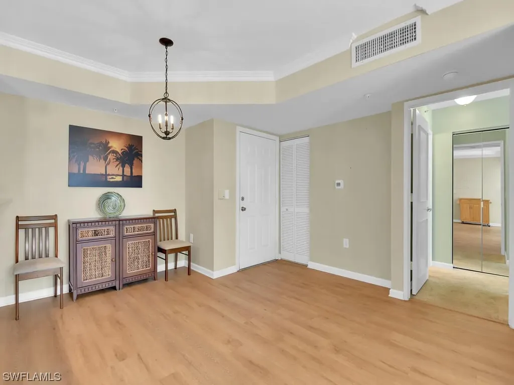 1160 Wildwood Lakes Boulevard Naples FL 34104