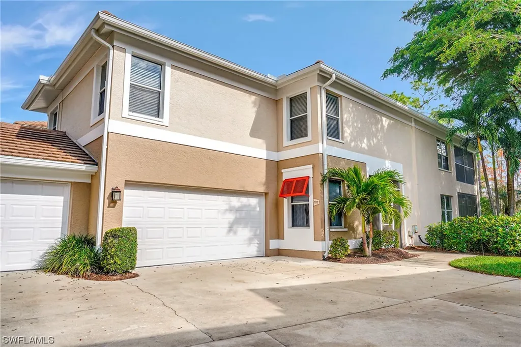 Naples FL, 929 Carrick Bend Circle, Unit 102