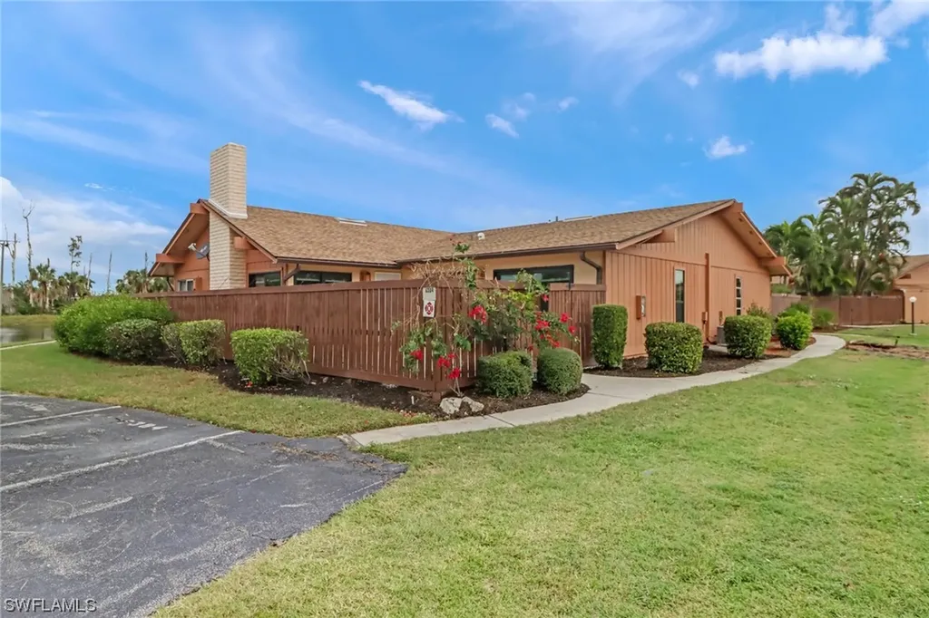 6384 Royal Woods Drive Fort Myers FL 33908