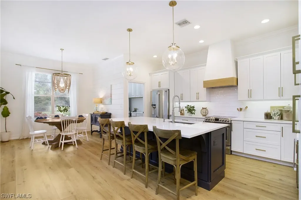 6550 Chestnut Circle Naples FL 34109