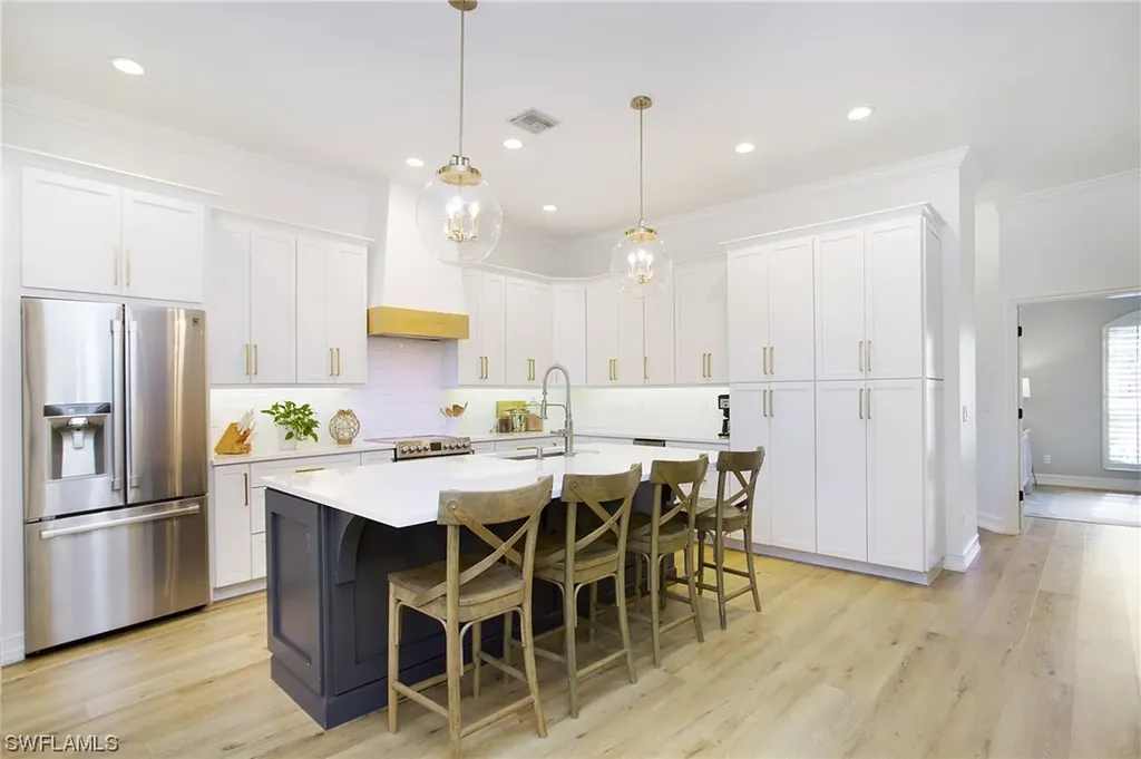 6550 Chestnut Circle Naples FL 34109