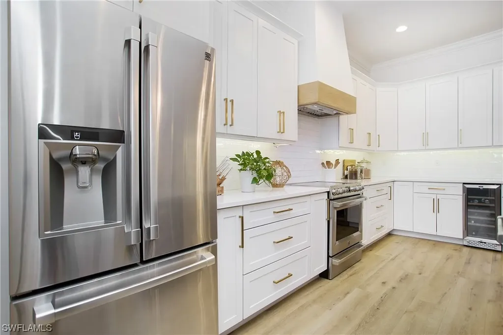 6550 Chestnut Circle Naples FL 34109
