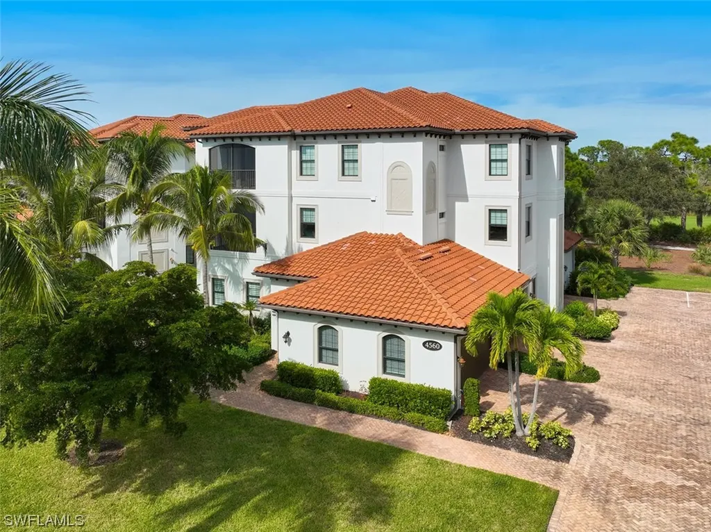 4560 Colony Villas Drive Bonita Springs FL 34134