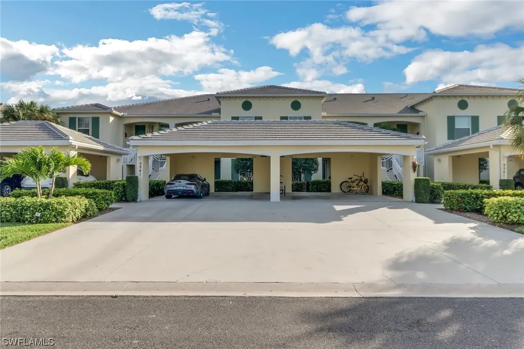 Fort Myers FL, 9941 Periwinkle Preserve Lane, Unit 202