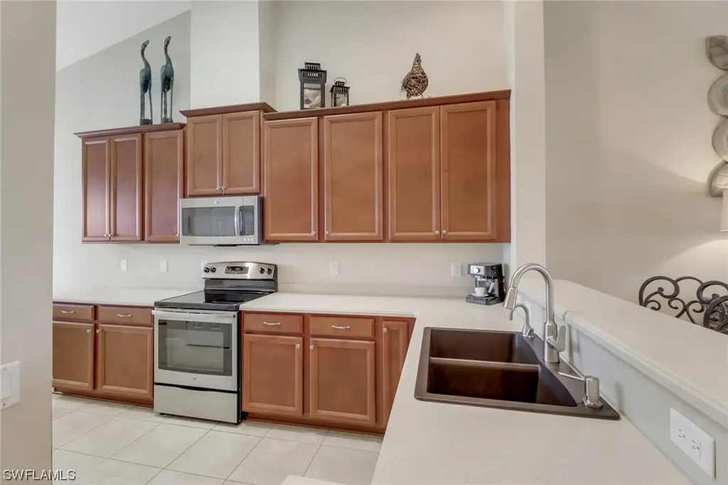 9941 Periwinkle Preserve Lane Fort Myers FL 33919