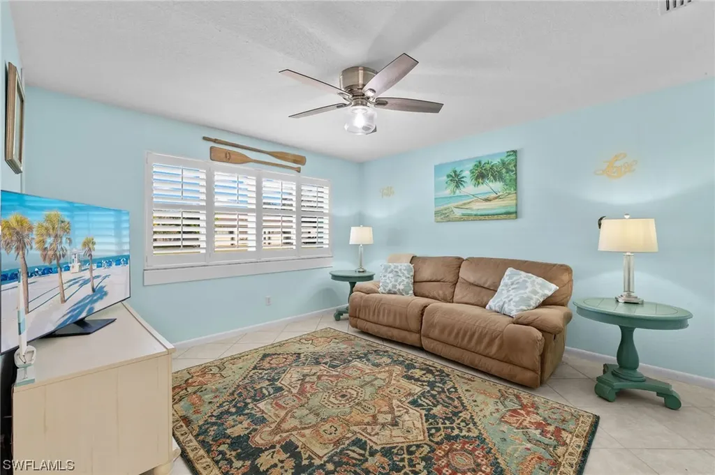 1714 NE 6th Terrace Cape Coral FL 33909