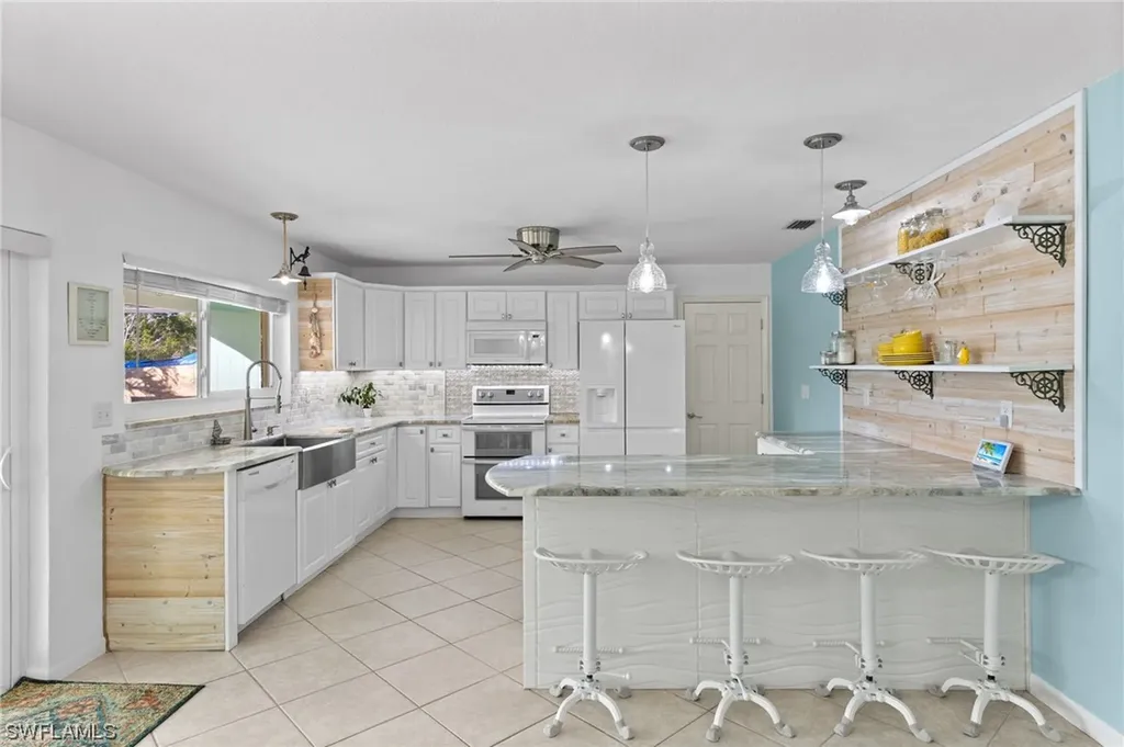 1714 NE 6th Terrace Cape Coral FL 33909