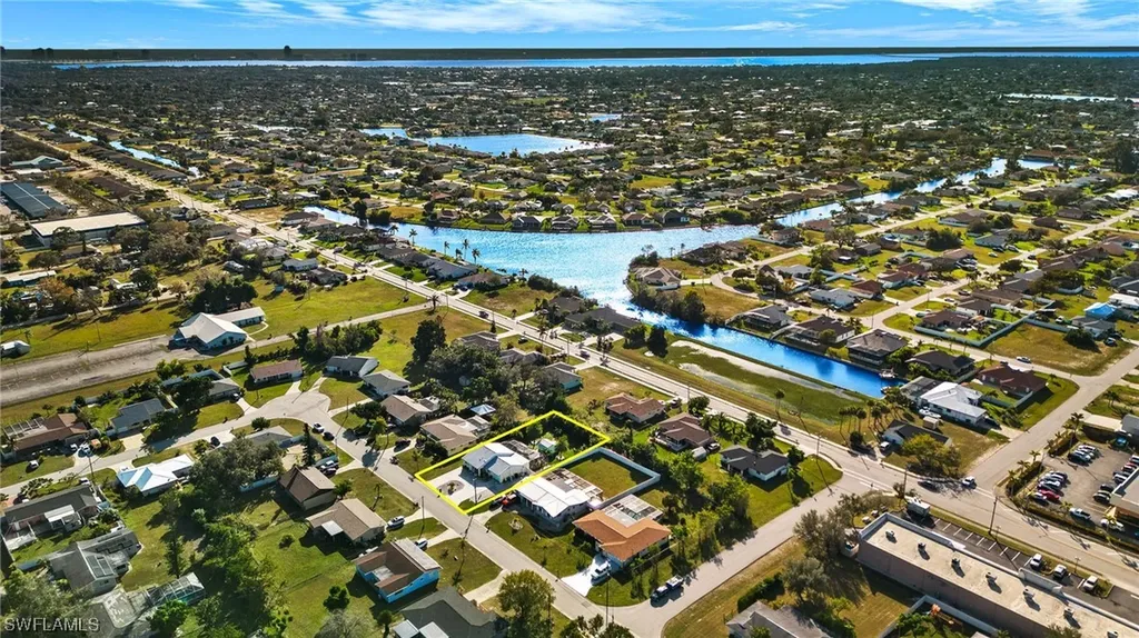 1714 NE 6th Terrace Cape Coral FL 33909
