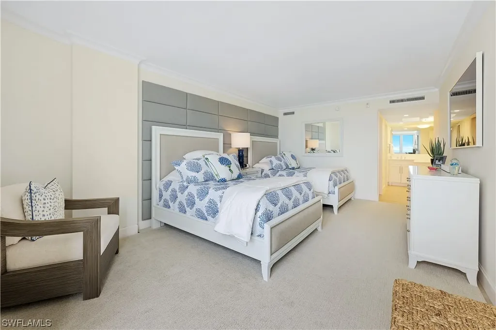 3215 Gulf Shore Boulevard N Naples FL 34103