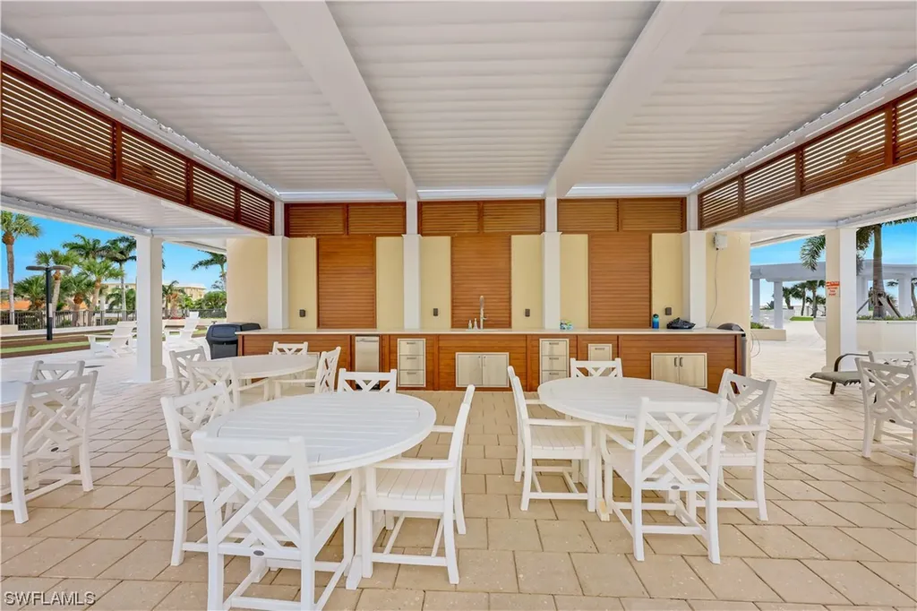 3215 Gulf Shore Boulevard N Naples FL 34103