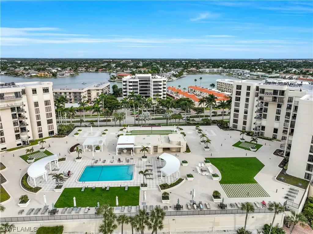 3215 Gulf Shore Boulevard N Naples FL 34103