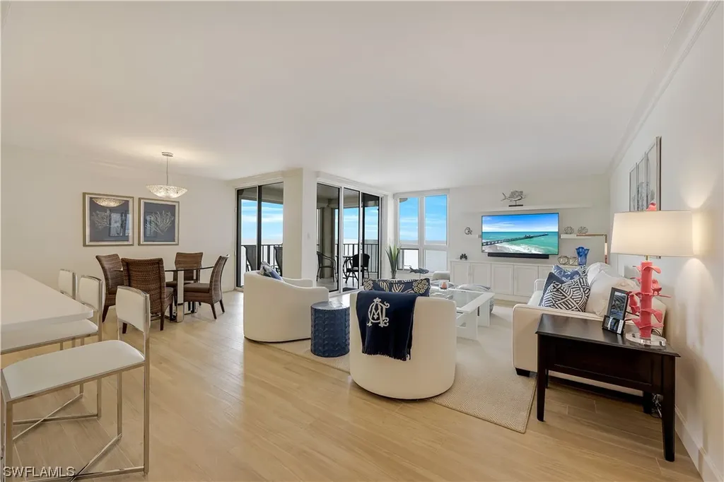 3215 Gulf Shore Boulevard N Naples FL 34103