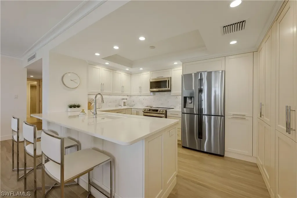 3215 Gulf Shore Boulevard N Naples FL 34103