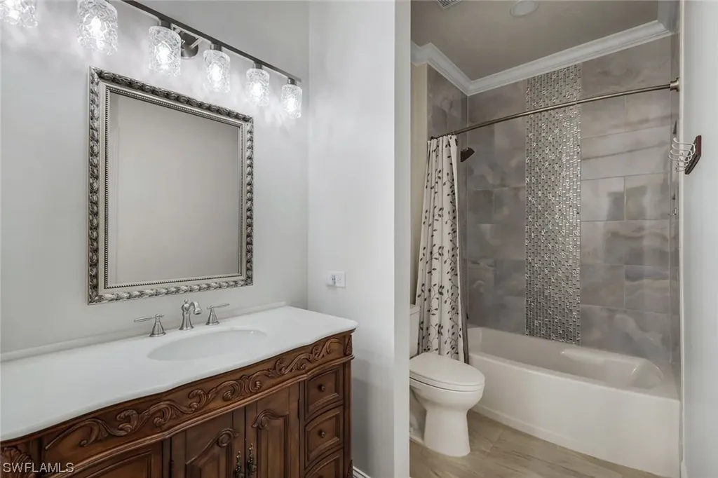 8675 Southwind Bay Circle Fort Myers FL 33908