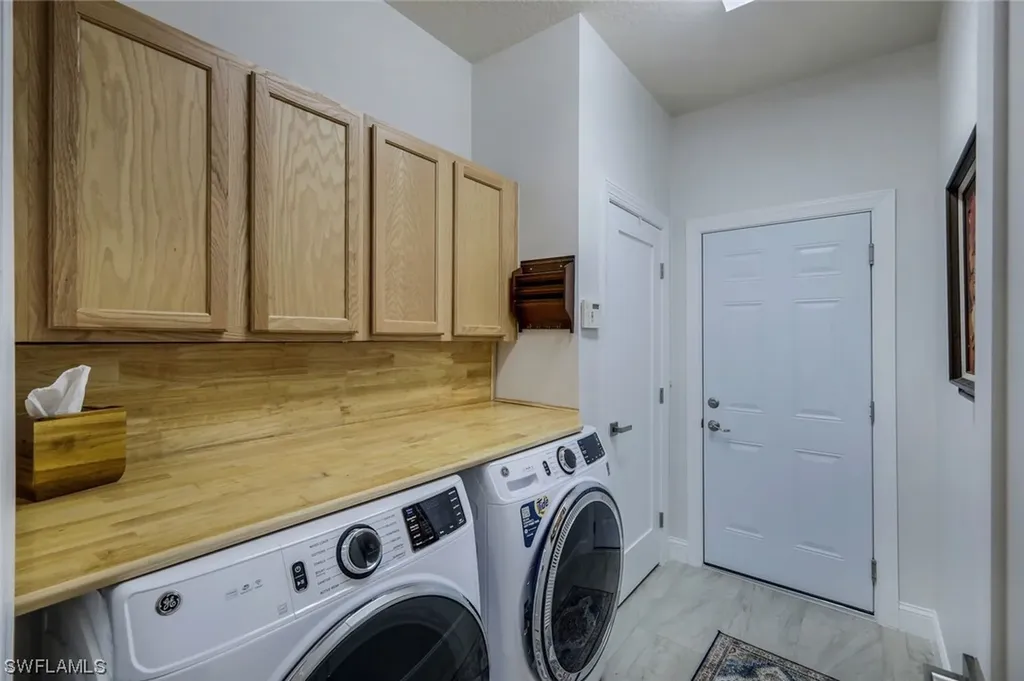 8675 Southwind Bay Circle Fort Myers FL 33908