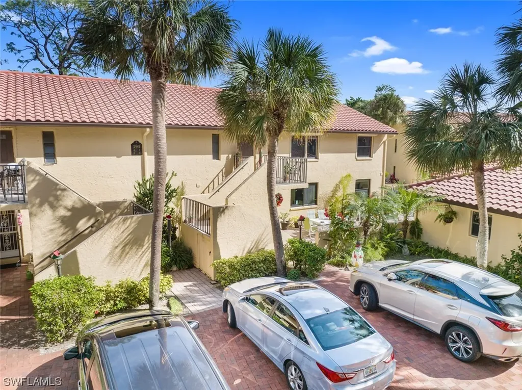 194 Albi Road Naples FL 34112