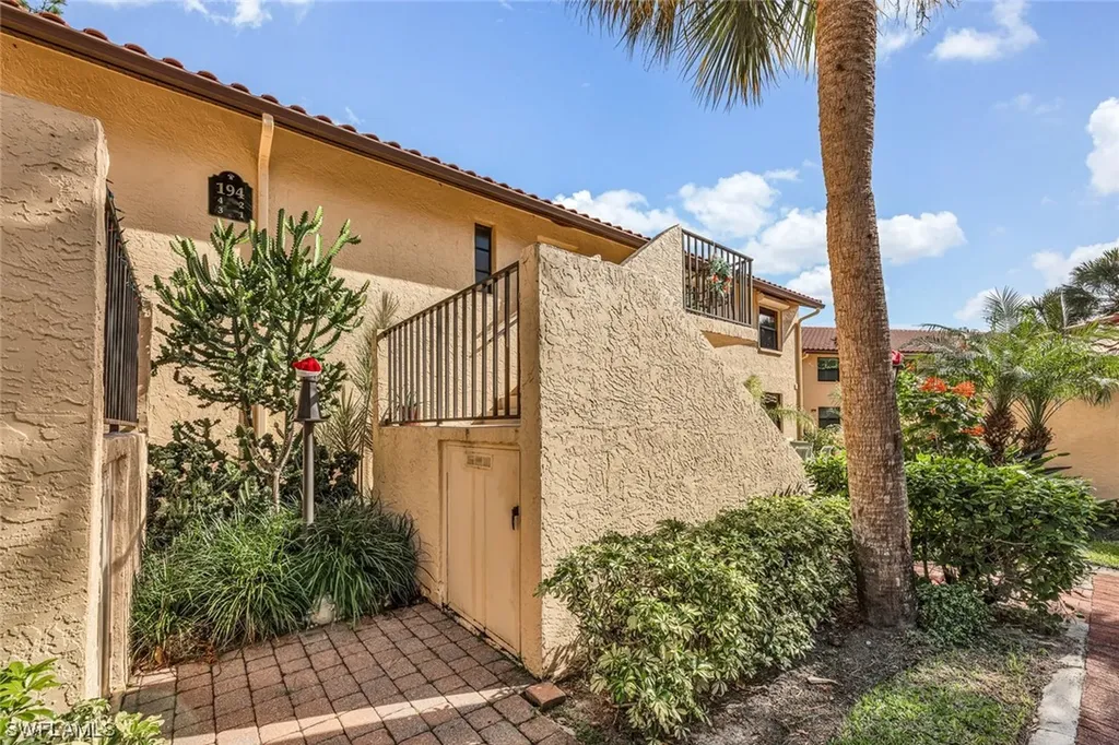 194 Albi Road Naples FL 34112