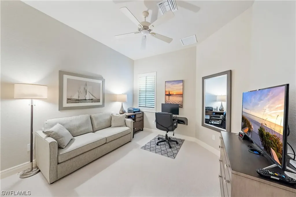 604 El Camino Real Naples FL 34119