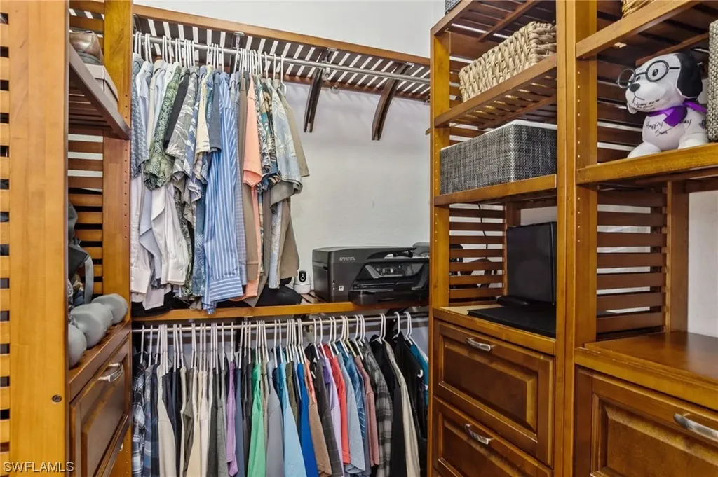 1435 Mariposa Circle Naples FL 34105