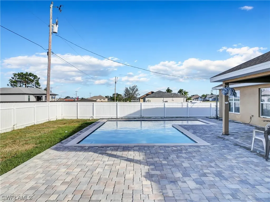 936 NW 7th Place Cape Coral FL 33993
