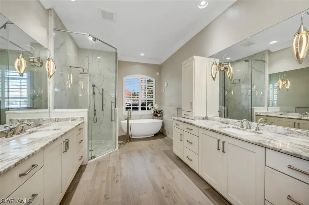 4896 Rustic Oaks Circle Naples FL 34105
