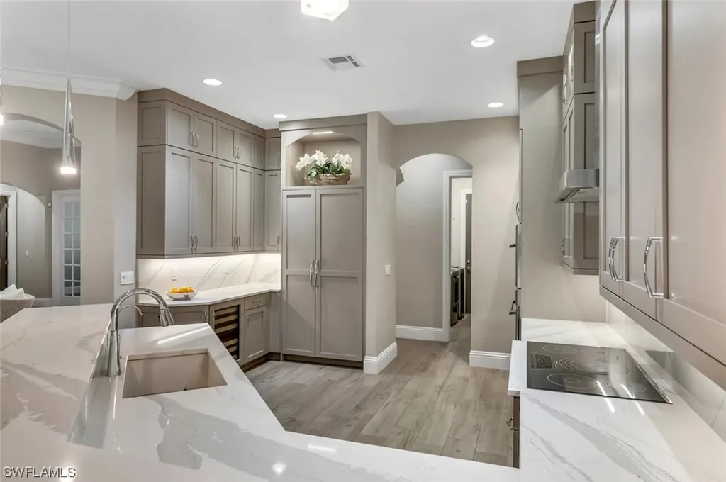 4896 Rustic Oaks Circle Naples FL 34105