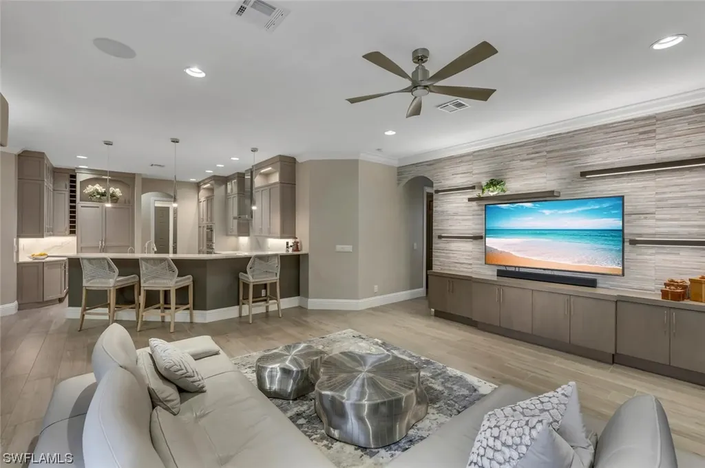 4896 Rustic Oaks Circle Naples FL 34105