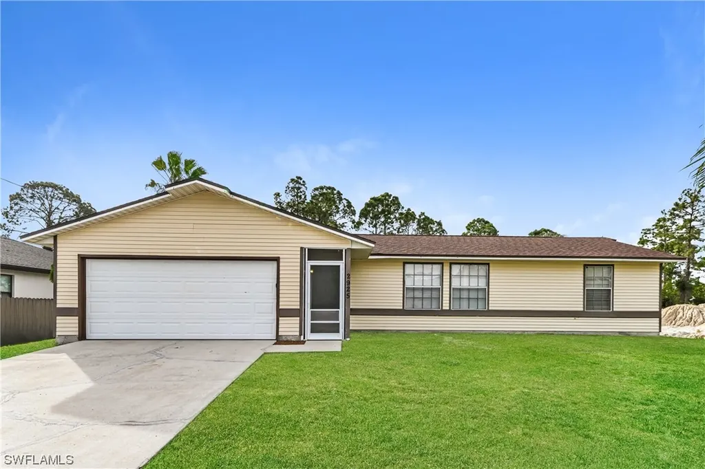 2925 20th Street SW Lehigh Acres FL 33976