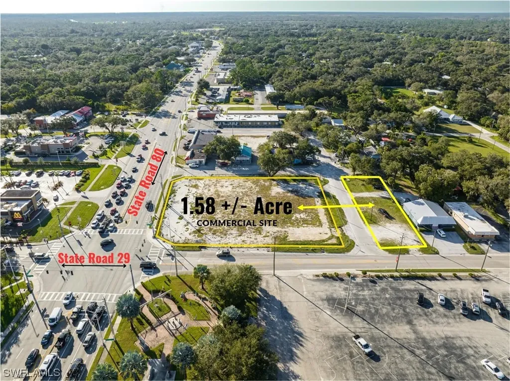 10 W Hickpochee Avenue Labelle FL 33935