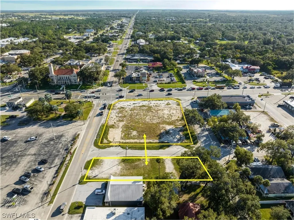 10 W Hickpochee Avenue Labelle FL 33935