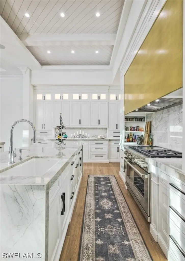 185 Cajeput Drive Naples FL 34108