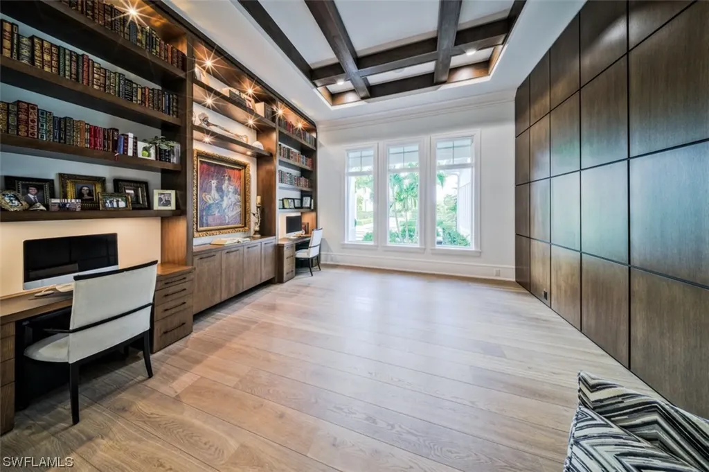 185 Cajeput Drive Naples FL 34108