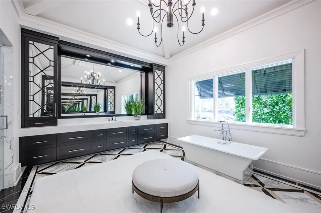 185 Cajeput Drive Naples FL 34108