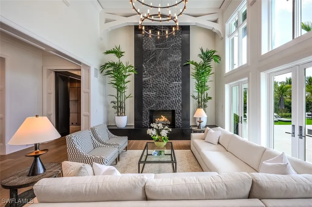 185 Cajeput Drive Naples FL 34108