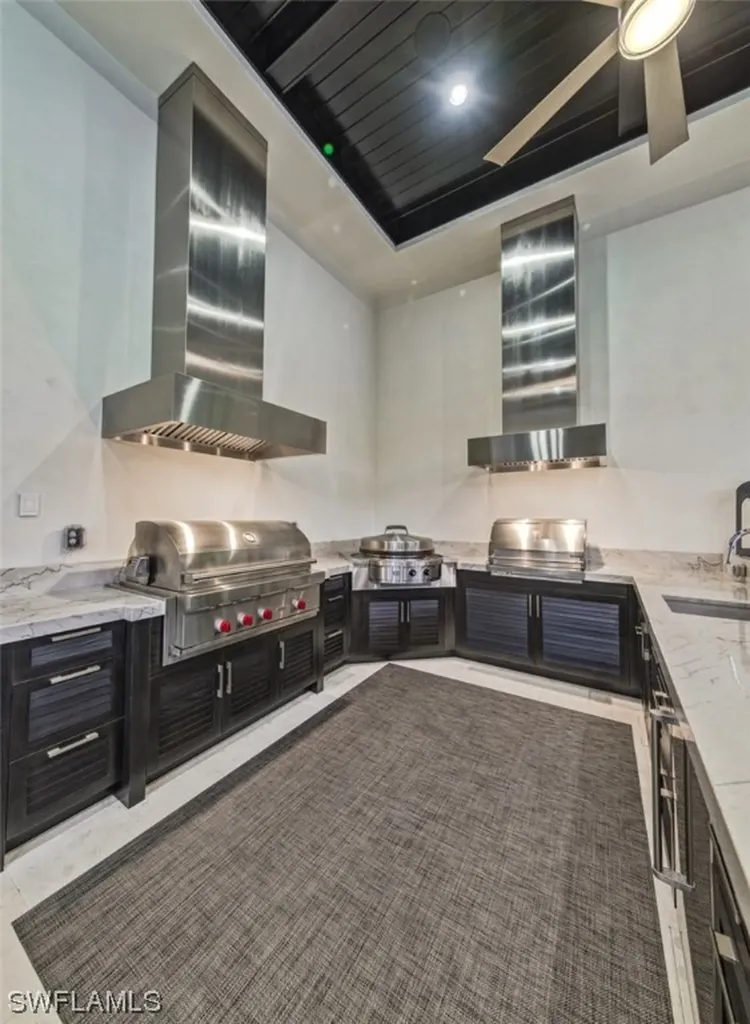 185 Cajeput Drive Naples FL 34108