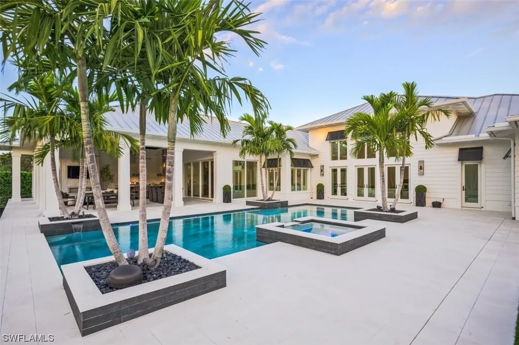 185 Cajeput Drive Naples FL 34108